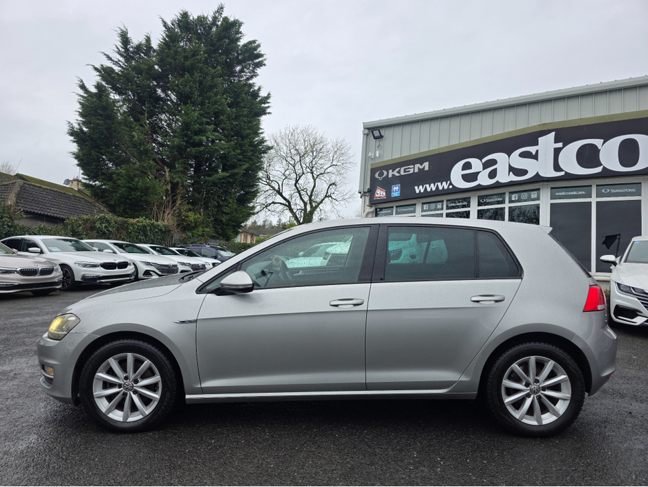 2016 Volkswagen Golf 1.2 TSI HIGHLINE ALL STAR EDITION - REVERSE CAMERA - ALLOYS - STUNNING CAR - LOW TAX BAND €14,450
