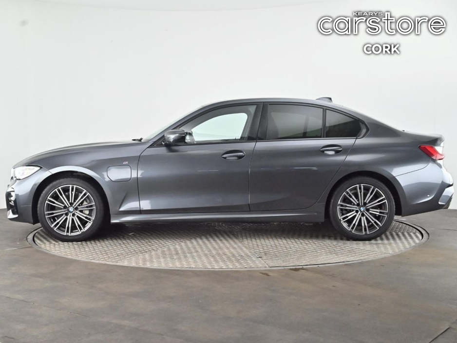 2021 BMW 3 Series 330e M Sport Auto €34,480