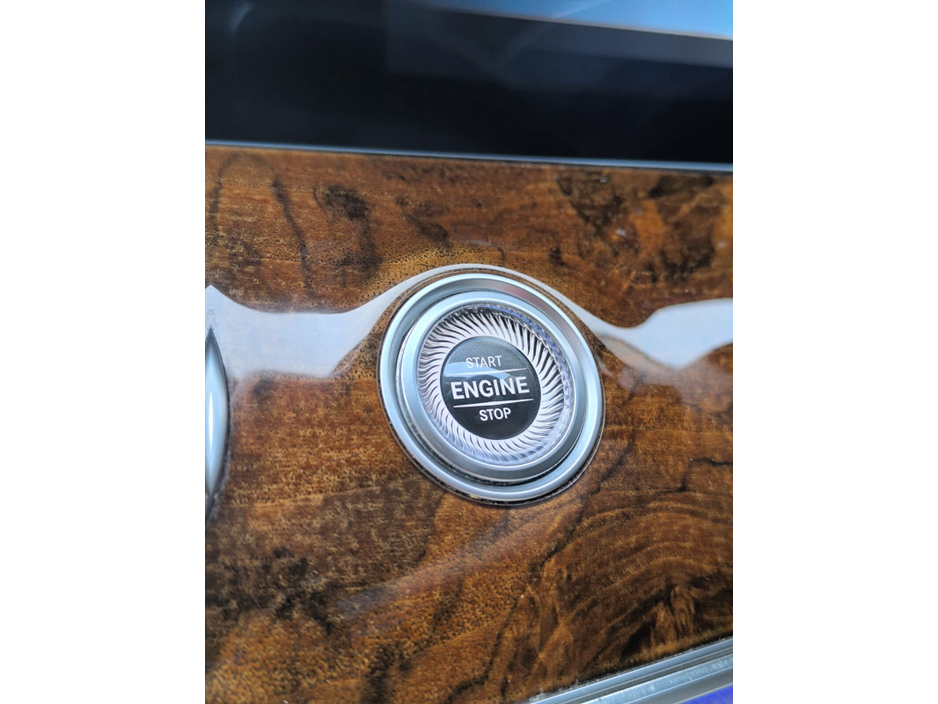 2020 Mercedes-Benz E Class - image 33