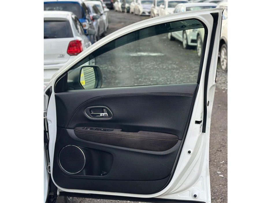 2019 Honda Vezel - image 13