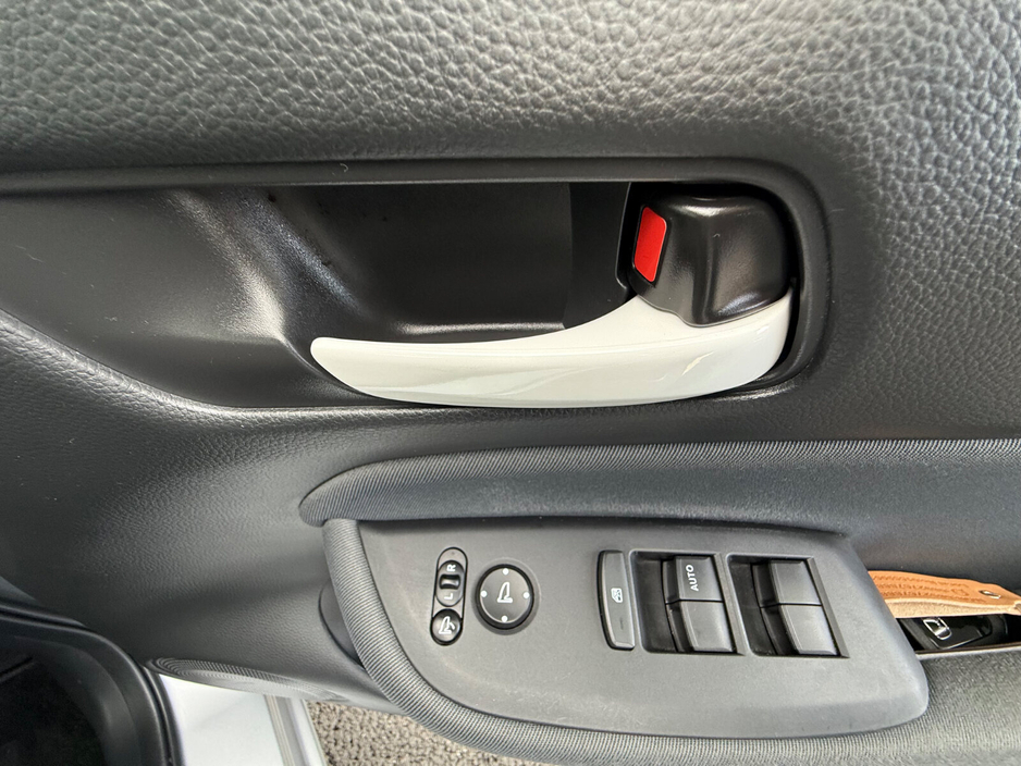 2020 Honda Fit - image 21