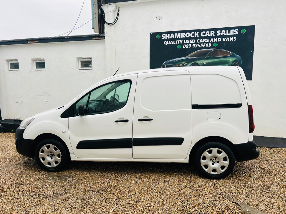 2017 Peugeot Partner  €6,450