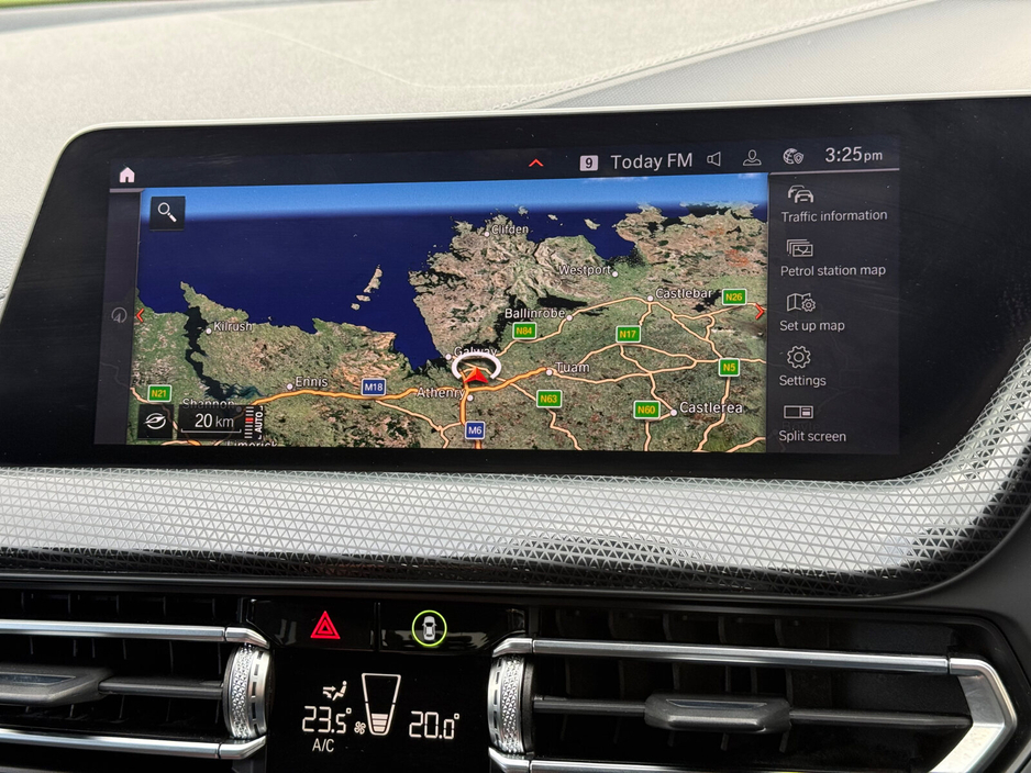 2021 BMW 1 Series - image 16