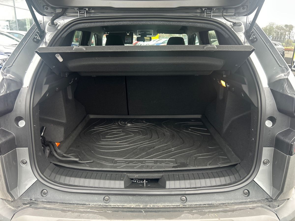 2026 Dacia Duster Journey HEV 155 E06X €35,740