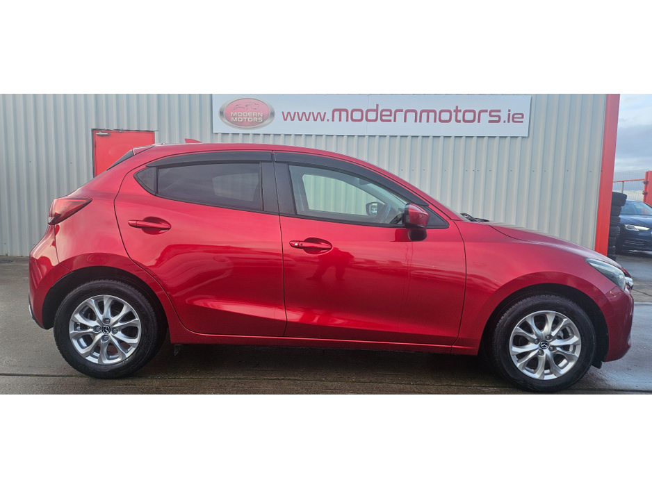 2016 Mazda Mazda2 demio automatic petrol1.3 low kms €10,450