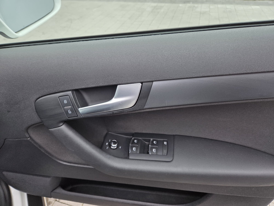 2013 Audi A3 - image 14