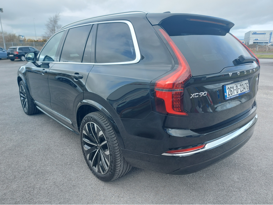 2026 Volvo XC90 - image 2