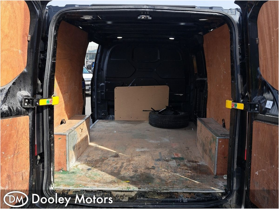 2022 Ford Transit Custom - image 27