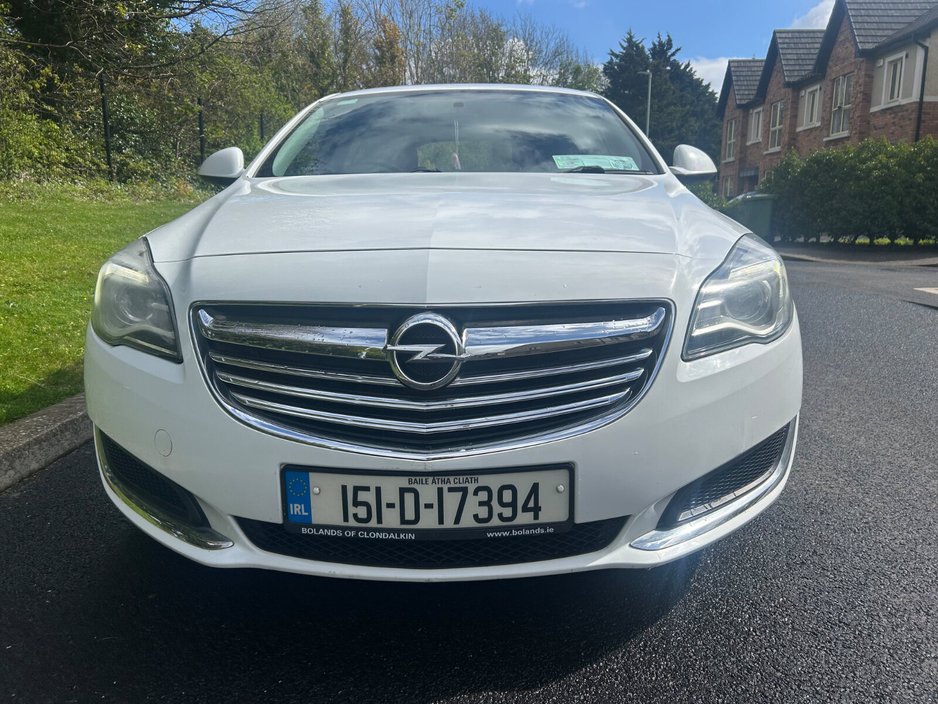 2015 Opel Insignia - image 10
