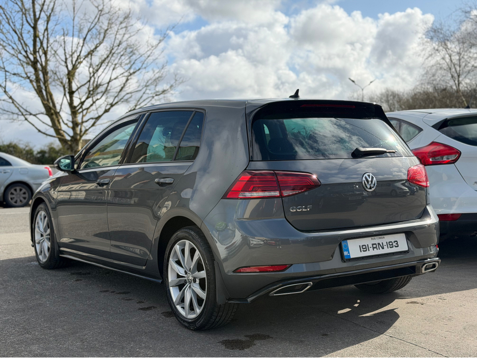 2019 Volkswagen Golf - image 9