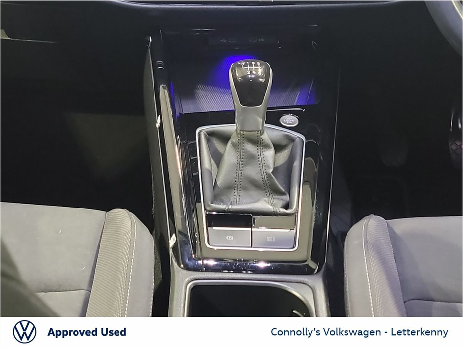 2024 Volkswagen Golf 2.0 TDI 115HP Style €34,950