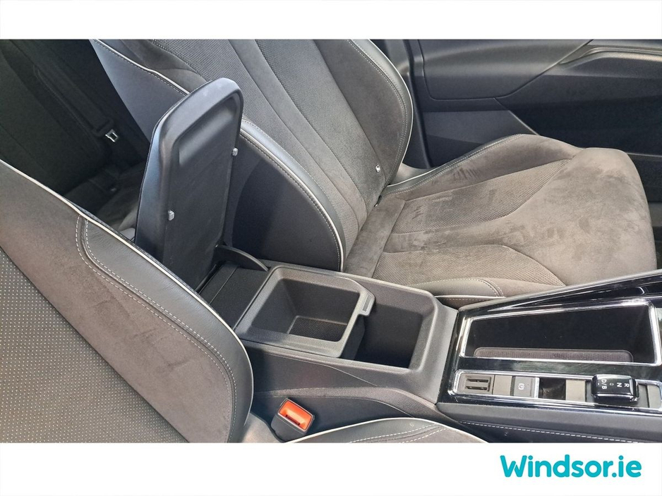 2025 Skoda Enyaq - image 11