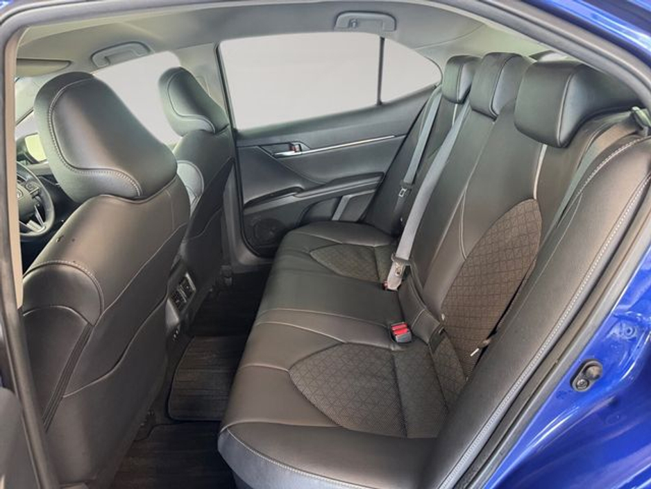 2020 Toyota Camry - image 16