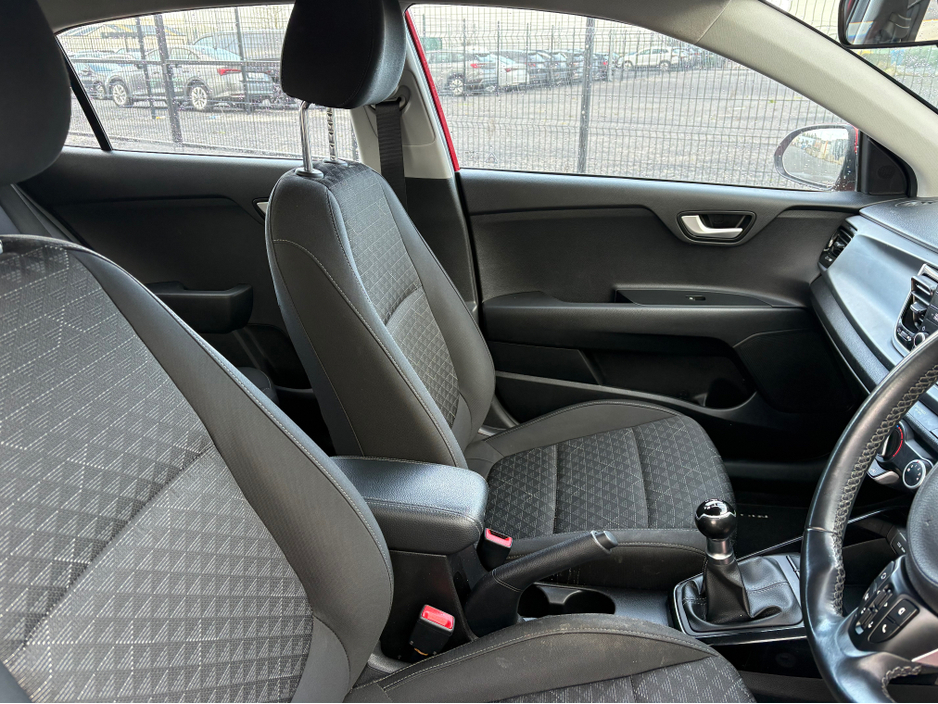2018 Kia Rio - image 16
