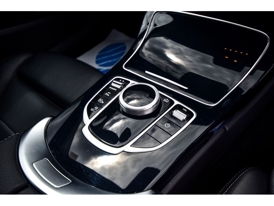 2020 Mercedes-Benz C Class - image 16