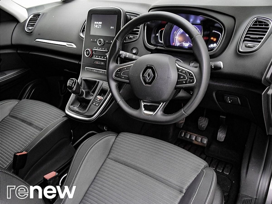 2020 Renault Grand Scenic Play Blue dCi 120 MY19 5DR €22,900