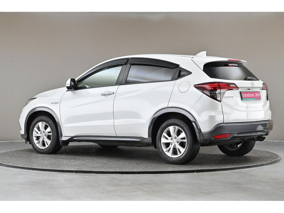 2019 Honda Vezel - image 5