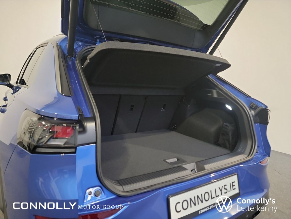 2026 Volkswagen T-Roc - image 8