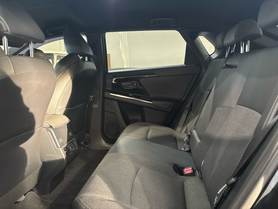 2023 Toyota bZ4X - image 7