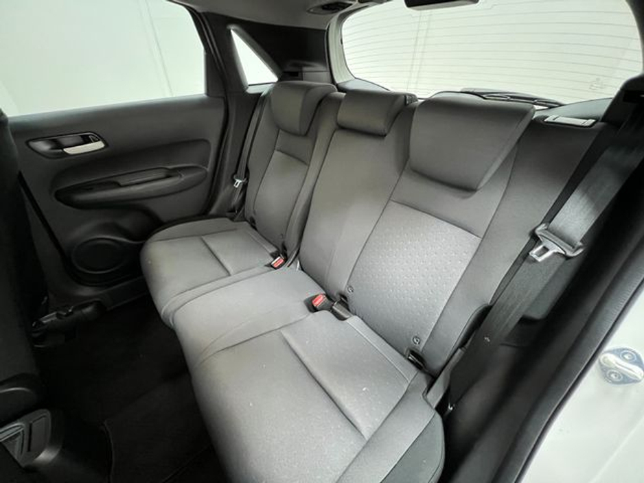 2022 Honda Fit 1.5 e:HEV BASIC Automatic, Reversing camera €17,895