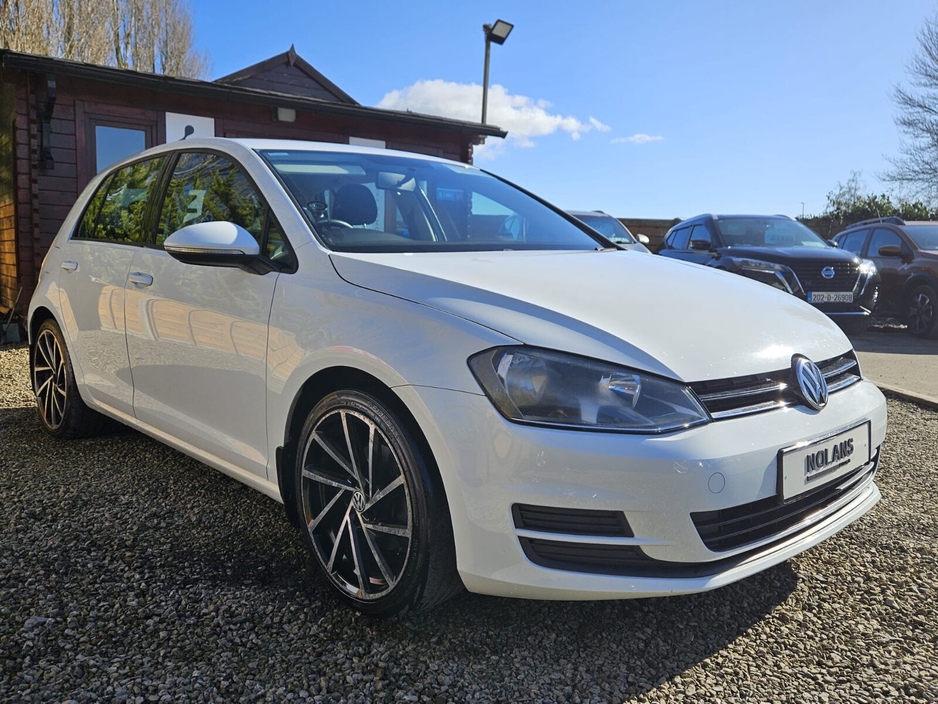 2013 Volkswagen Golf - image 10