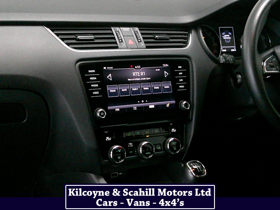 2019 Skoda Octavia - image 18