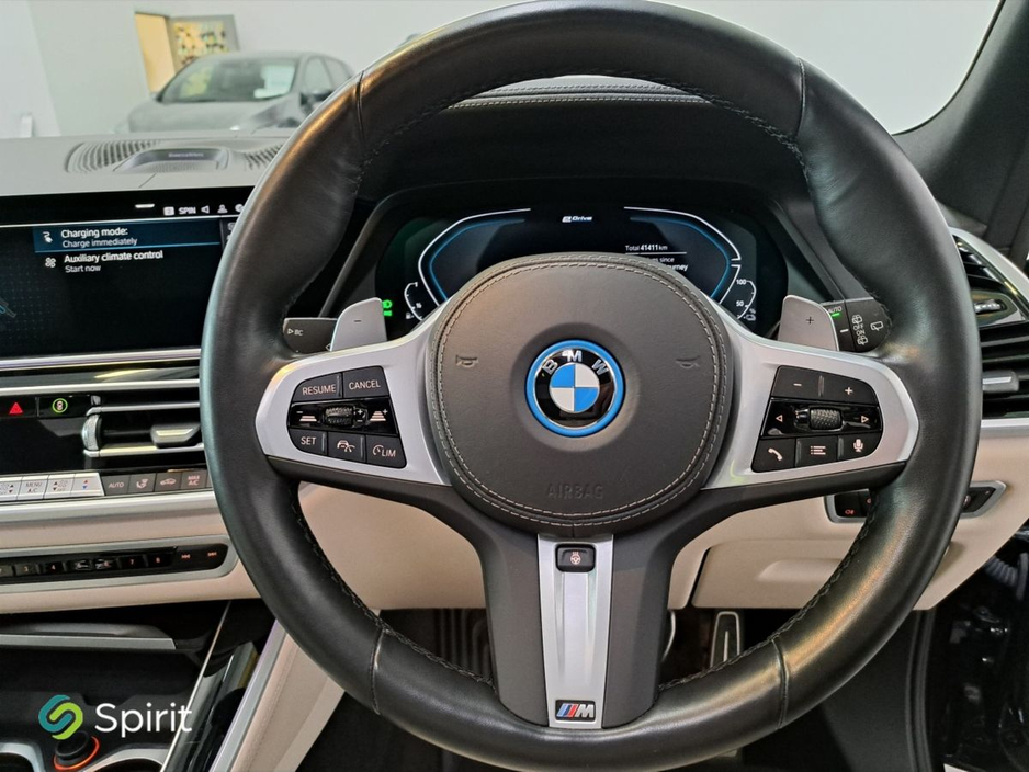 2022 BMW X5 - image 24