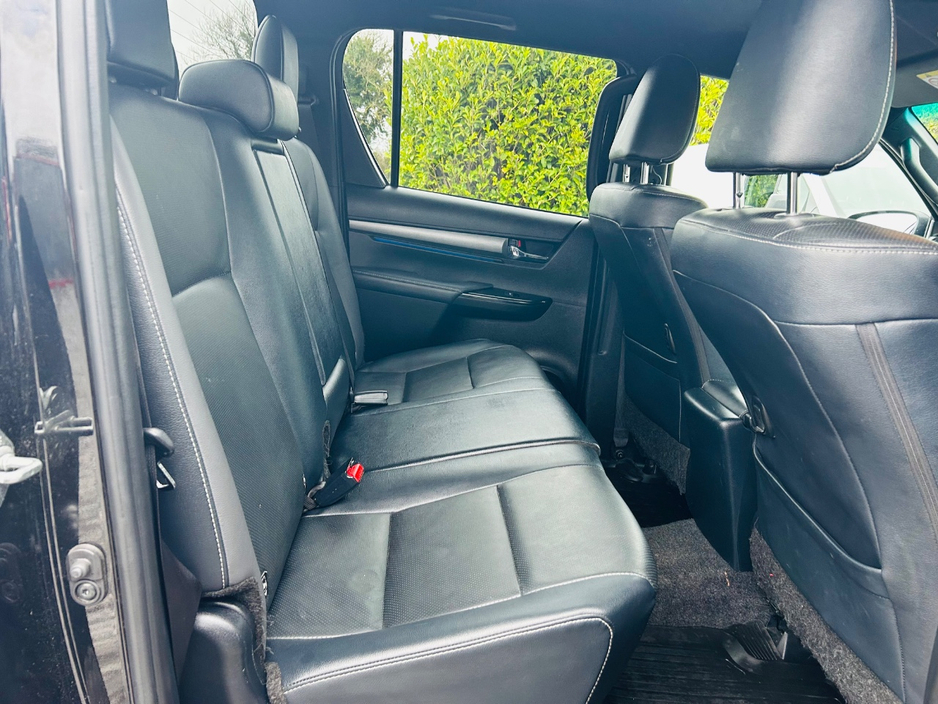 2021 Toyota Hilux - image 7