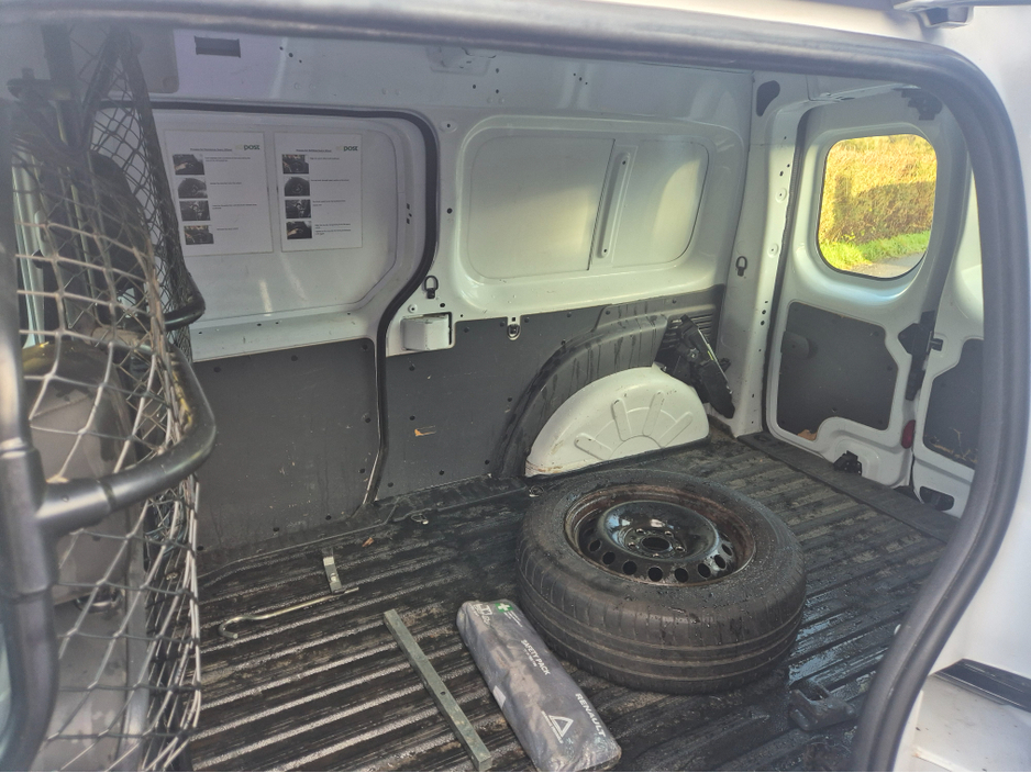 2019 Renault Kangoo LL21 ENERGY DCI 90 BUSI BUSINESS EU €7,800