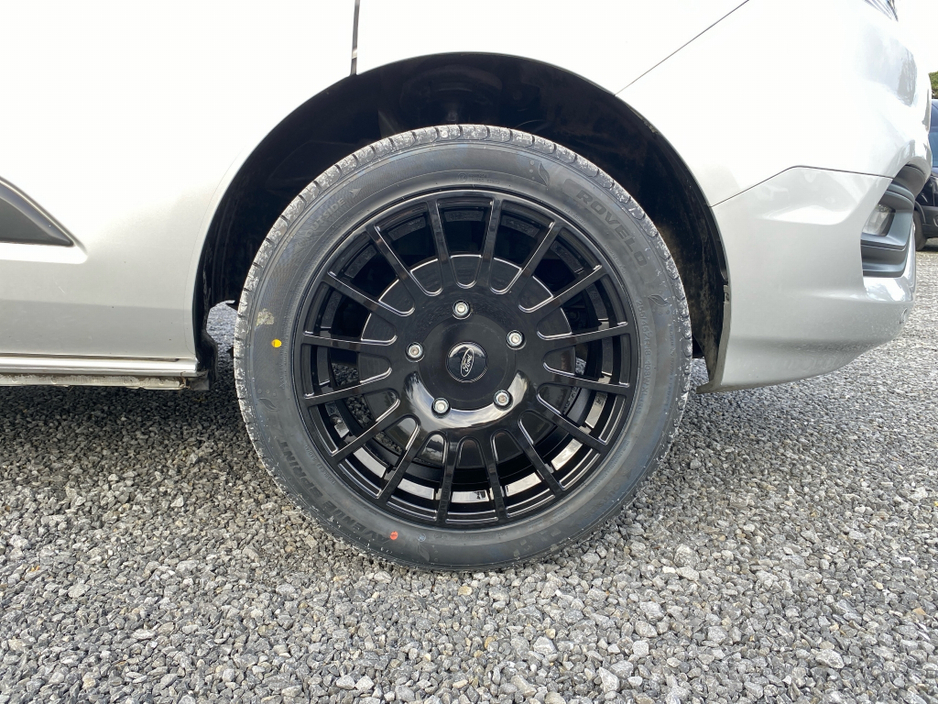 2021 Ford Transit Custom - image 19