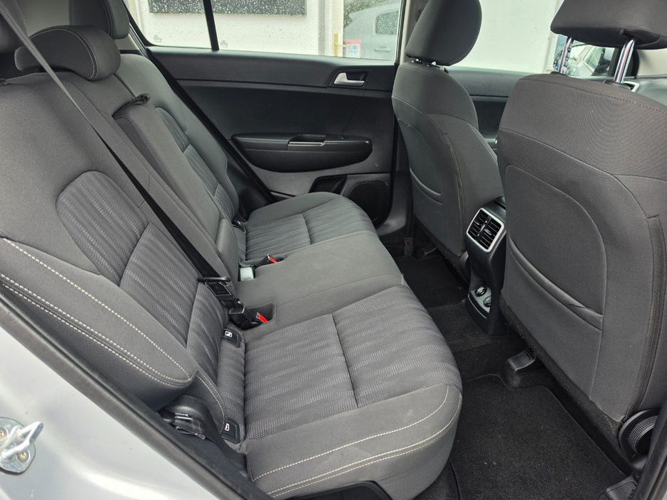 2017 Kia Sportage - image 10