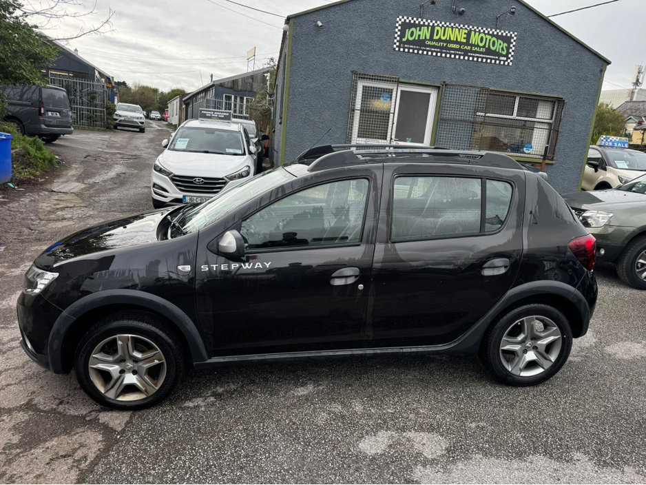 2019 Dacia Sandero - image 3