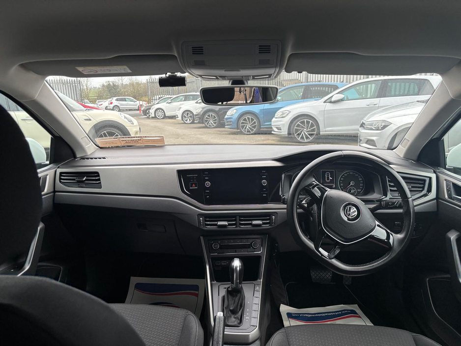 2019 Volkswagen Polo - image 6