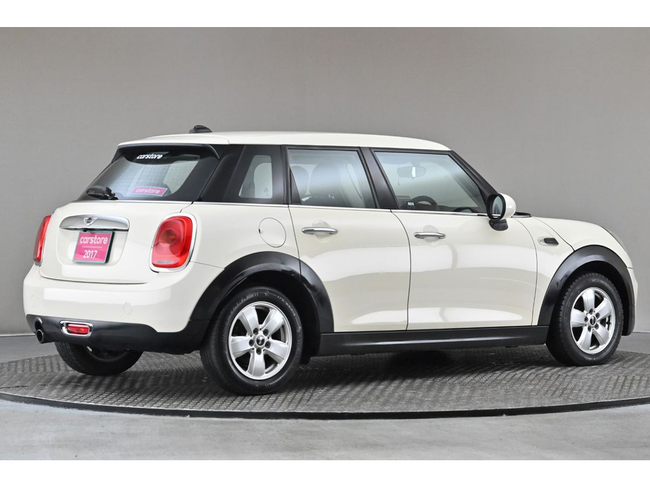 2017 MINI Hatch 1.5 AUTO 5DR *1 YEARS WARRANTY* €15,990