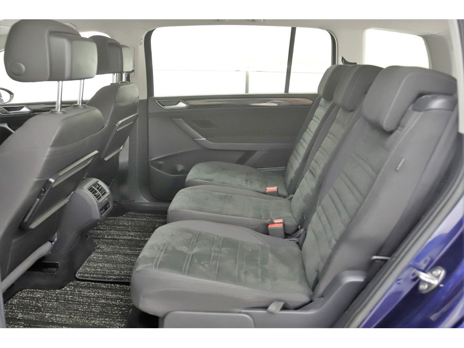 2016 Volkswagen Touran - image 16