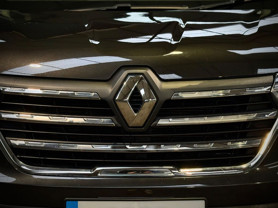 2023 Renault Trafic LL30 BUSINESS PLUS DC // LOW MILEAGE // VAT INVOICE // €20,950