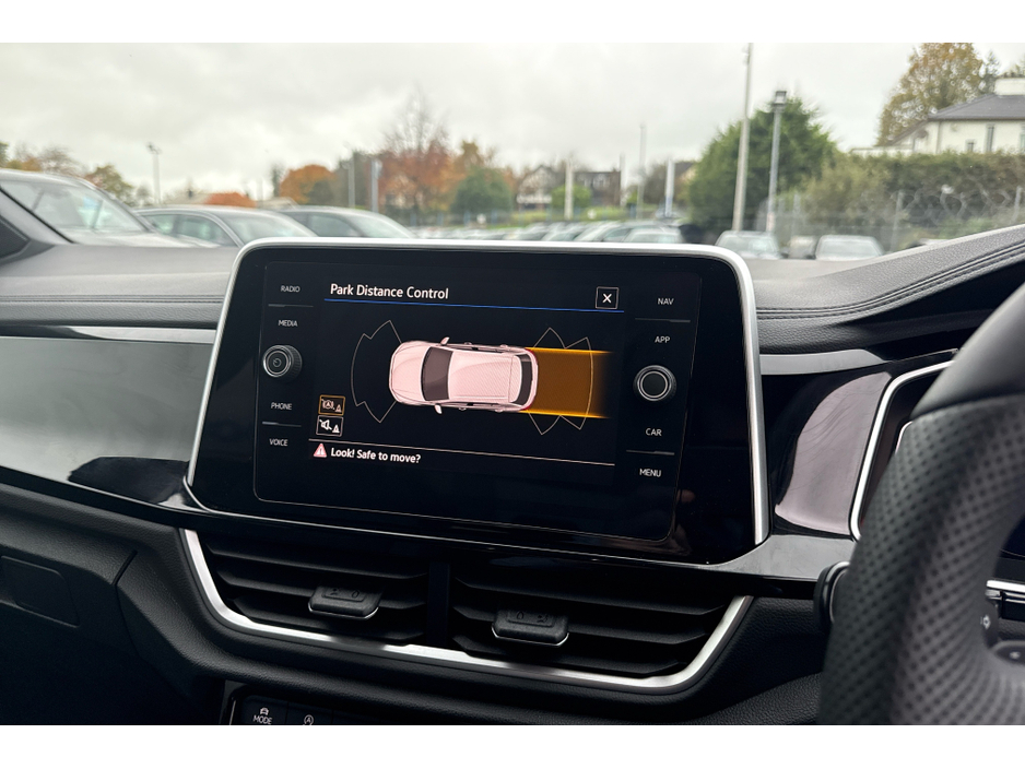 2025 Volkswagen T-Roc R-LINE TSI S-A DSG €41,150