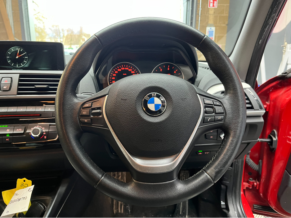 2017 BMW 1 Series - image 9