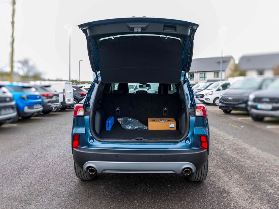 2023 Ford Kuga 2.5 Duratec 190PS FHEV Titanium Auto