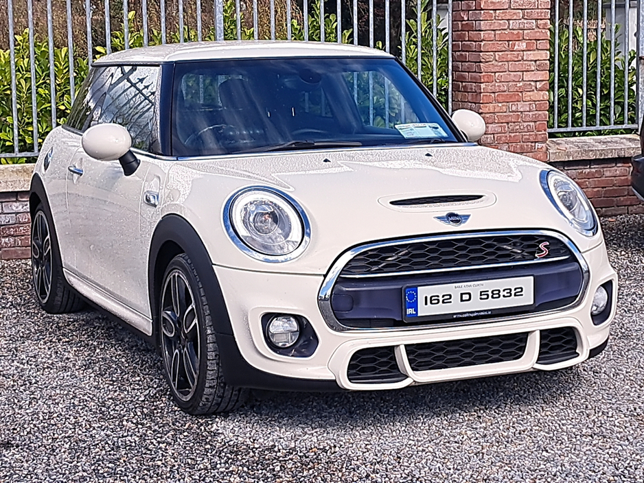 2016 MINI Cooper S - image 10