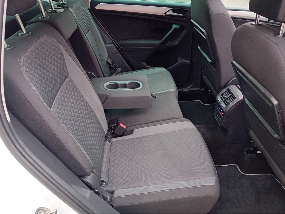 2019 Volkswagen Tiguan - image 15