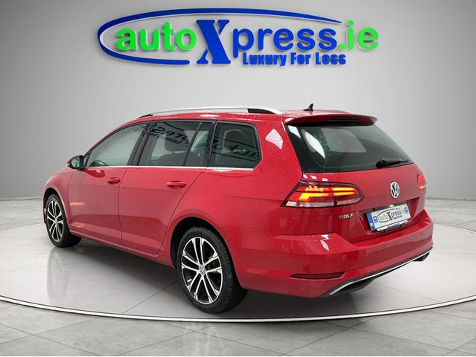 2020 Volkswagen Golf - image 11