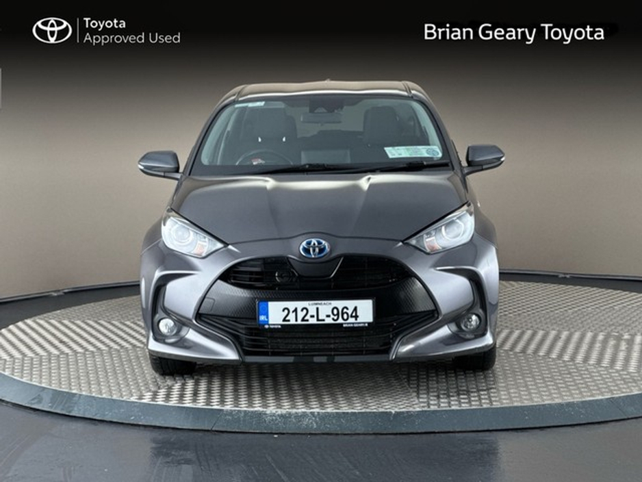 2021 Toyota Yaris LunaSport Hybrid €19,950
