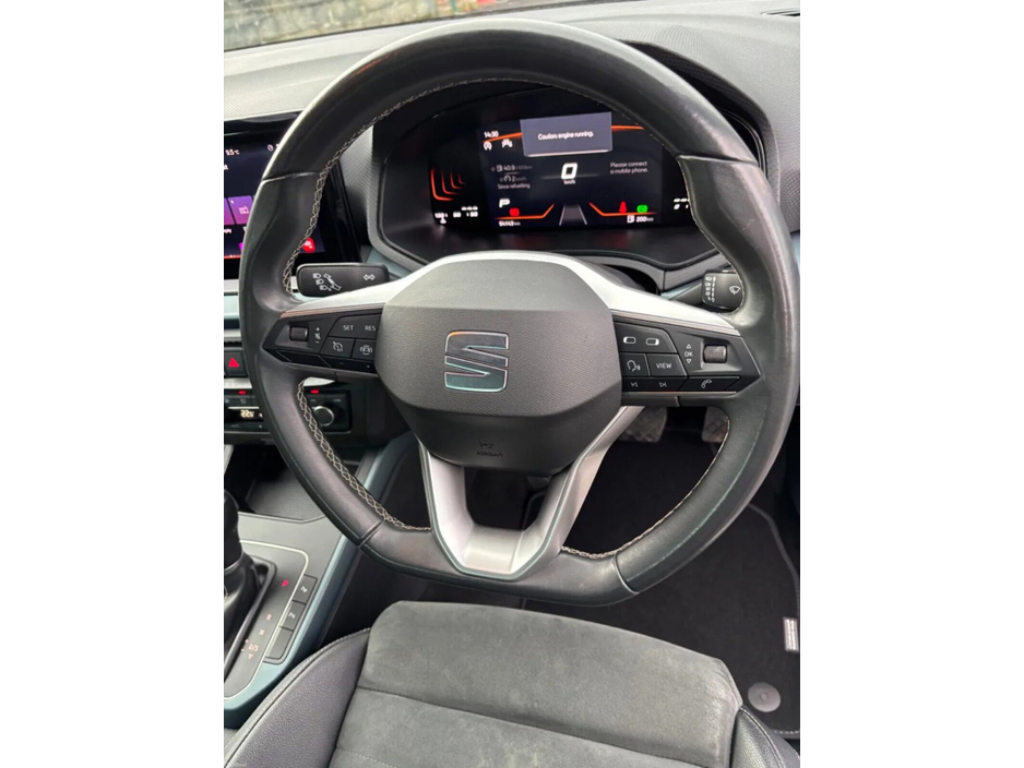 2023 SEAT Arona - image 10