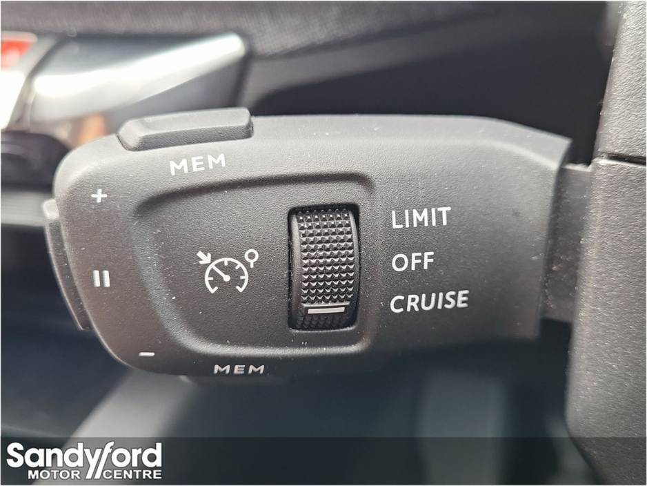 2021 Peugeot 3008 - image 26