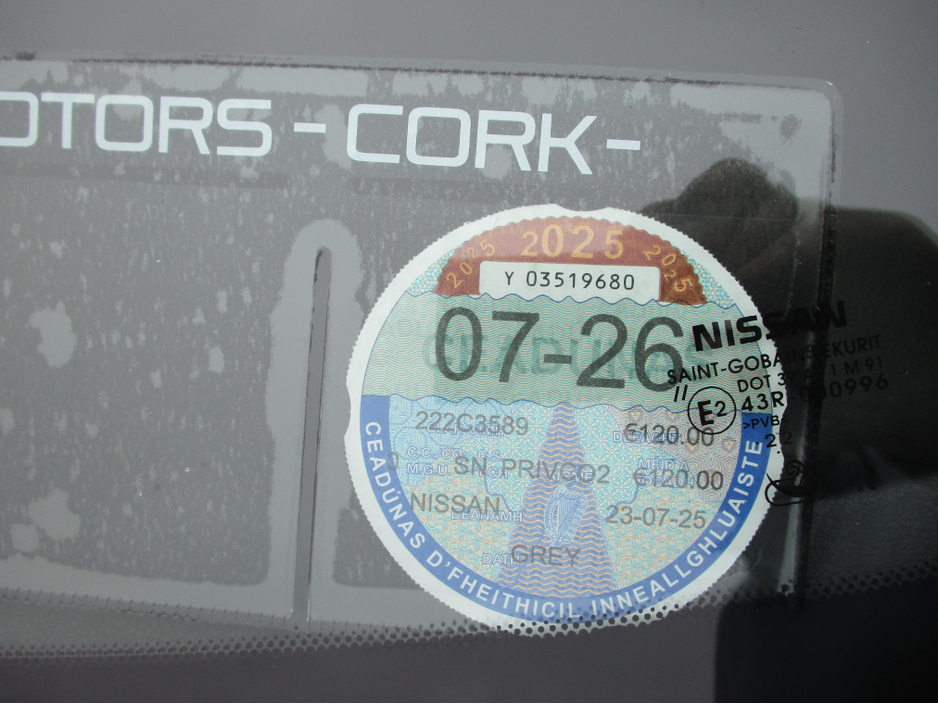 2022 Nissan Leaf - image 15