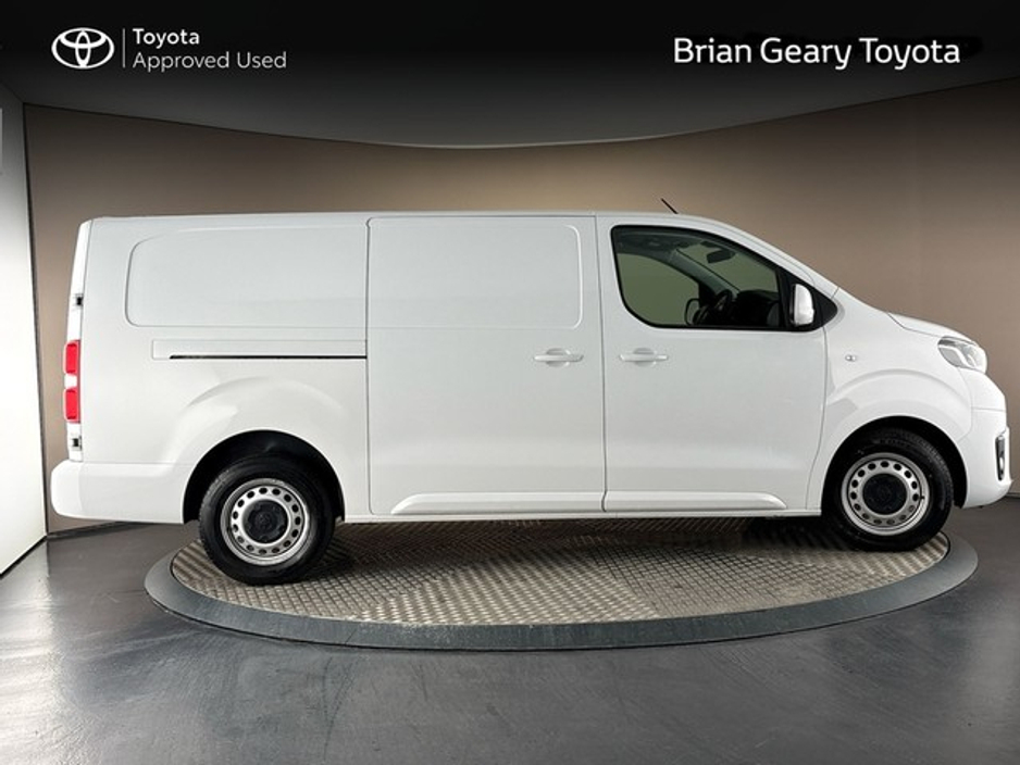 2023 Toyota Proace 2.0 (140HP) GX LWB €23,537