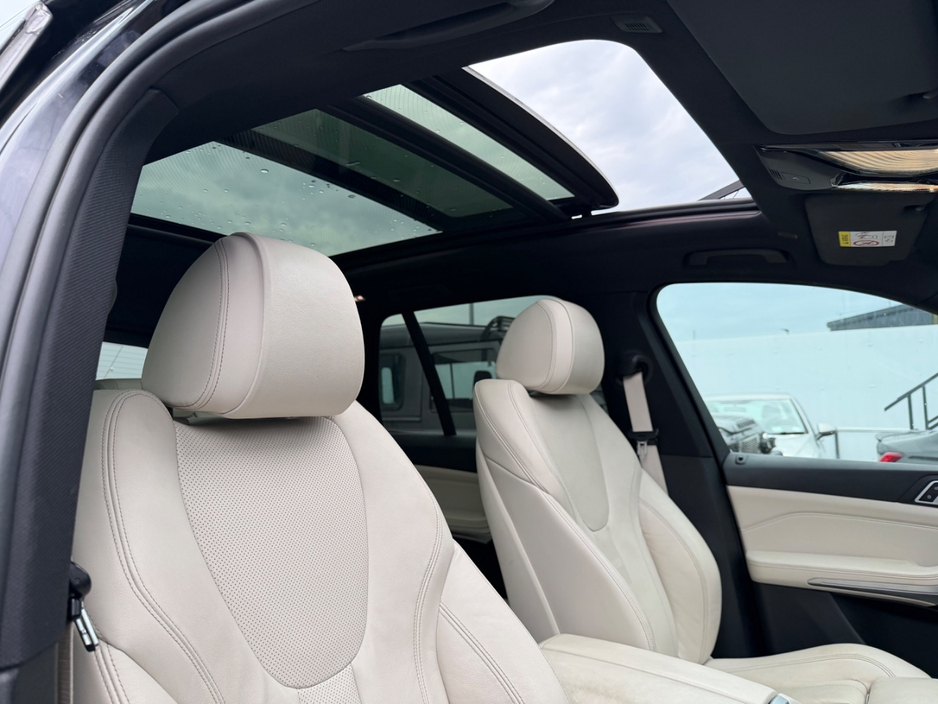 2019 BMW X5 - image 13