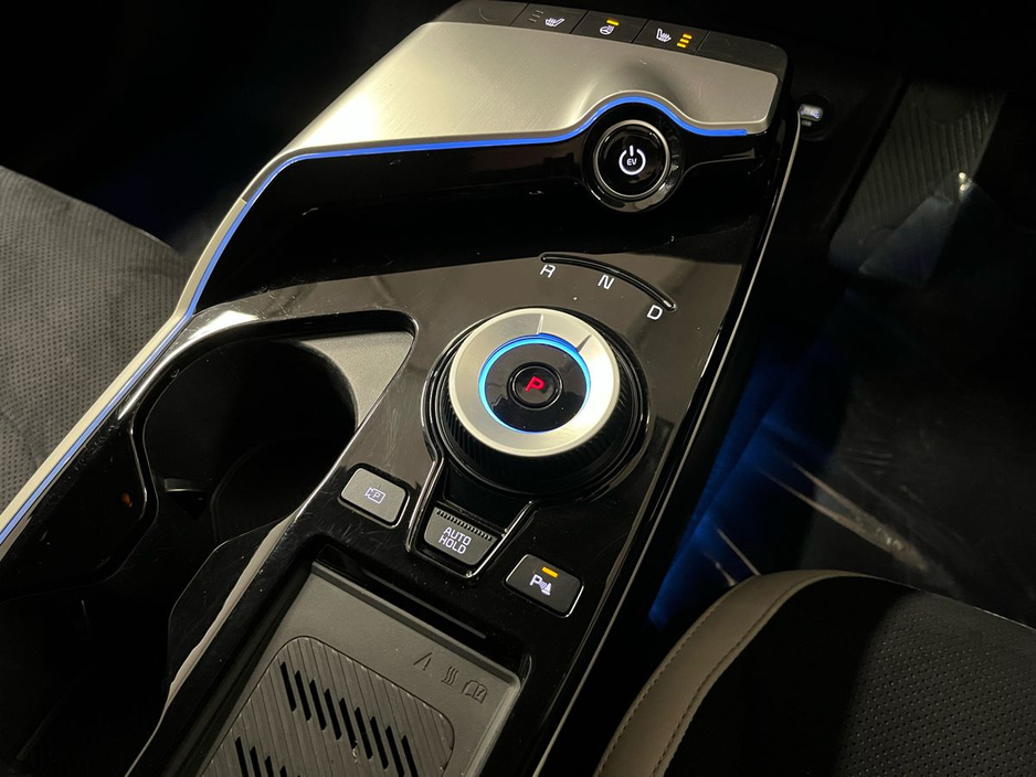 2023 Kia EV6 - image 4