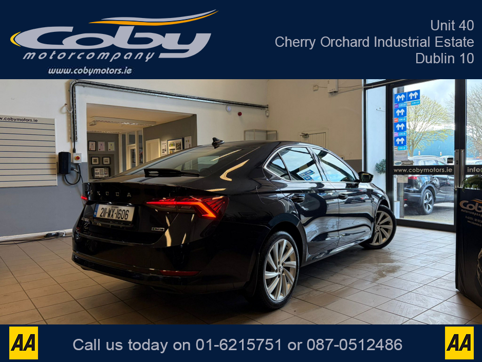 2021 Skoda Octavia - image 11